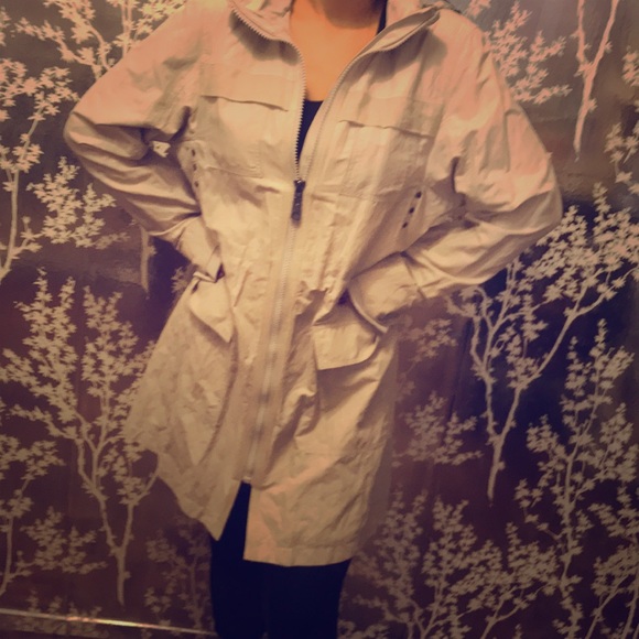 Tahari Jackets & Blazers - TAHARI / L size Jacket